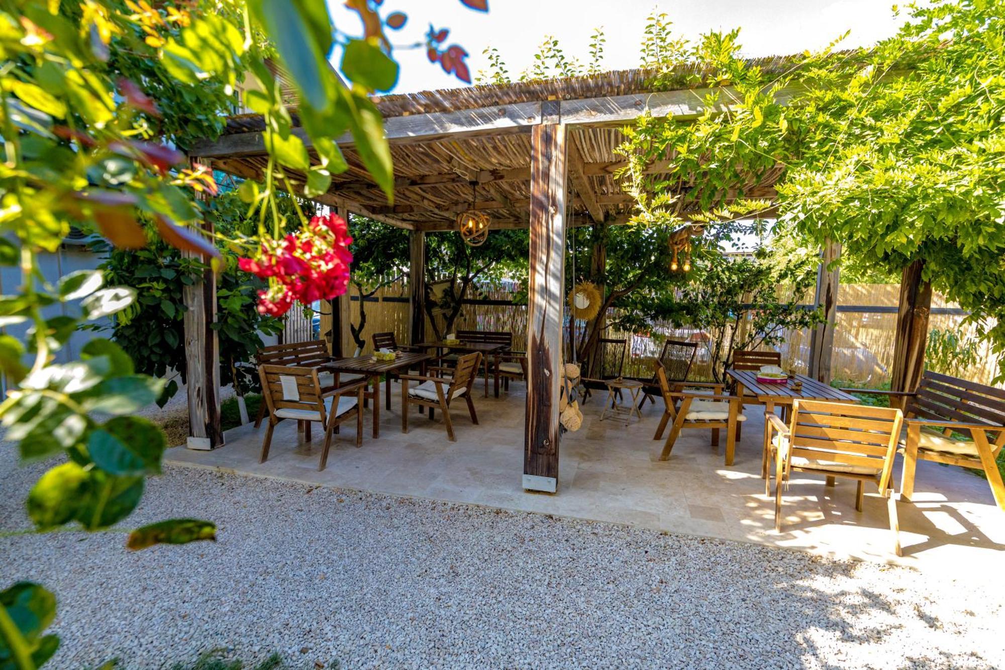 Neata Vama Veche Hotel Exterior photo